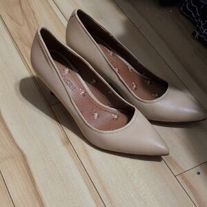 Coach Elegant Tan Women's Pumps